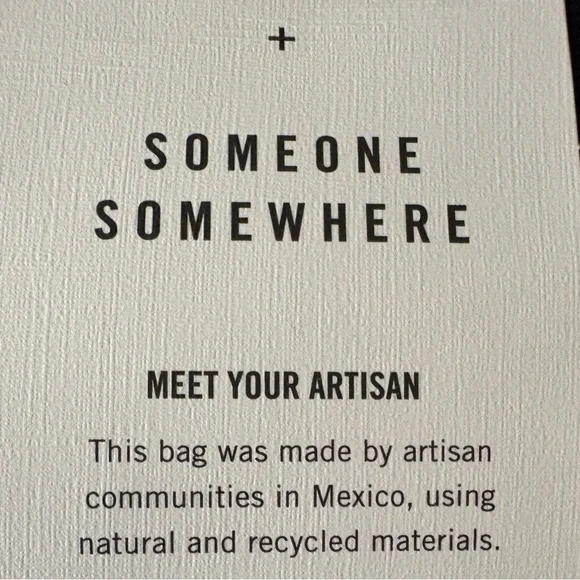 “Someone Somewhere” Artisan-Made Small Travel Pouch - Picture 5 of 8